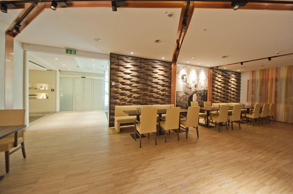 Genusshotel Ригерсбург Экстерьер фото