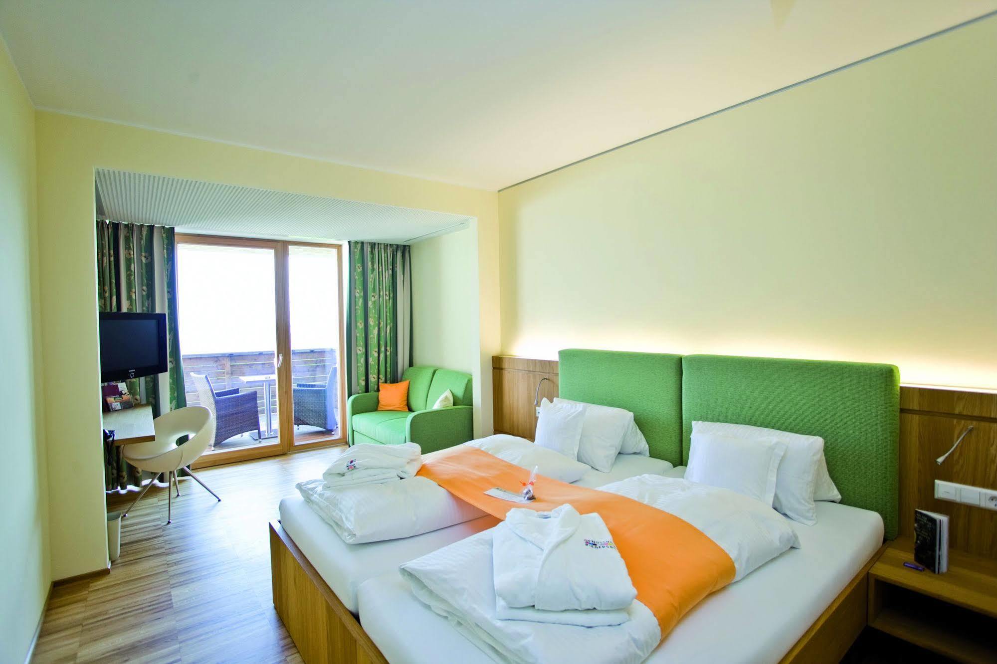 Genusshotel Ригерсбург Экстерьер фото
